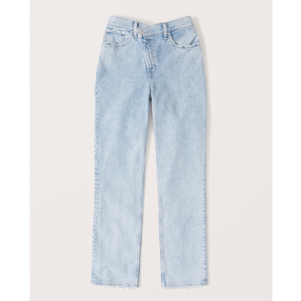 Abercrombie and Fitch Curve Love 90s Ultra HR Straight Jeans
